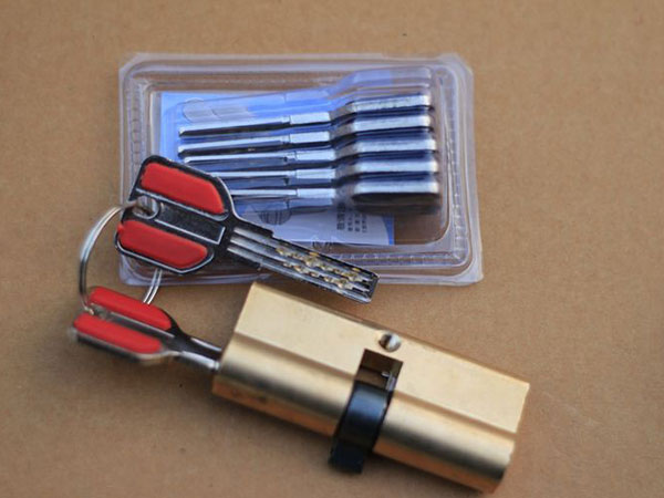 黔南24小时上门开锁公司